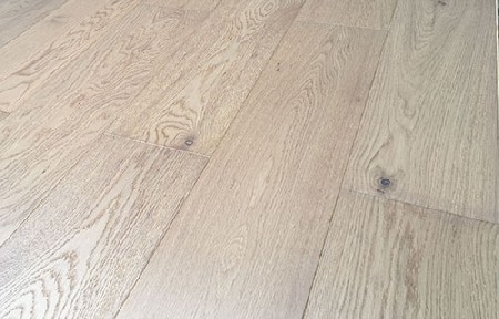 Oak laminated floor brushed -7